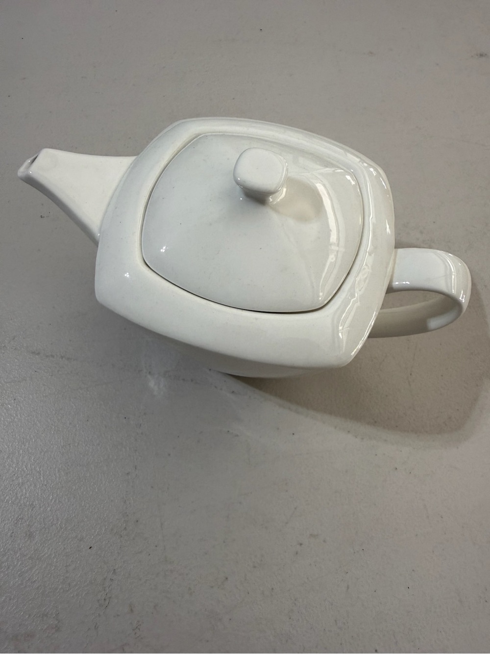 EUC Cordon Blue BIA Porcelain Tea Pot With Lid Made In China
